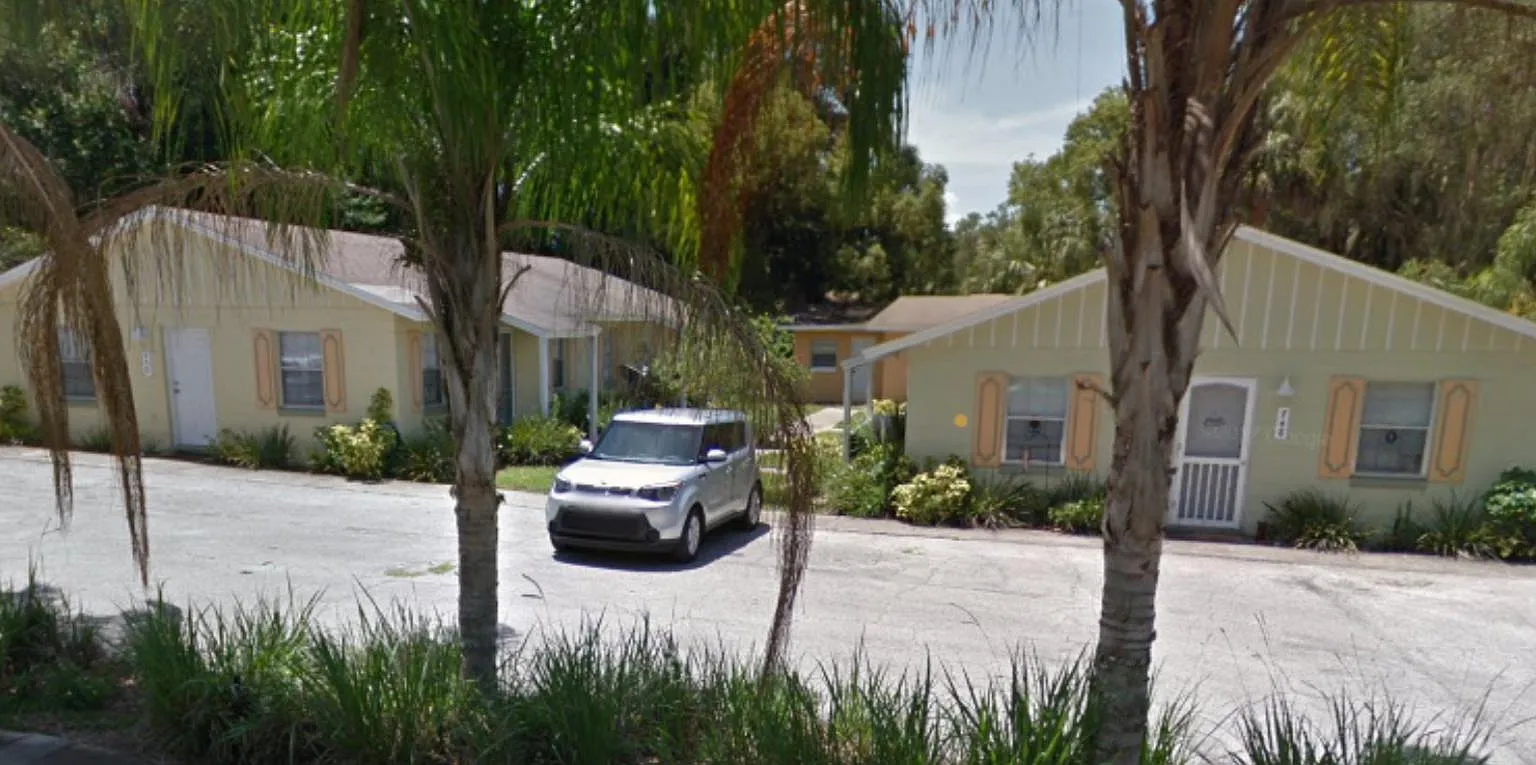 Liberty Ave, Mount Dora — Photo 2