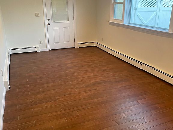 3rd image of 225 W Walnut St Floor 1