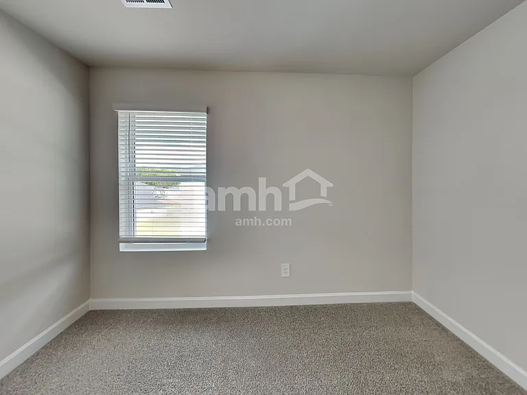 303 Granby Trl — Photo 17