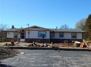 4078 Yaeger Rd, Saint Louis, MO 63129