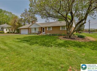 4960 Shankweiler Rd N, Orefield, PA 18069