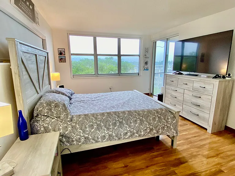 1750 NE 191st St #600 — Photo 19