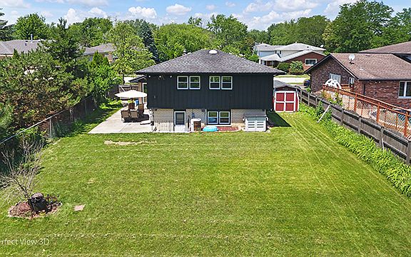 5th image of 8631 W Sun Valley Dr