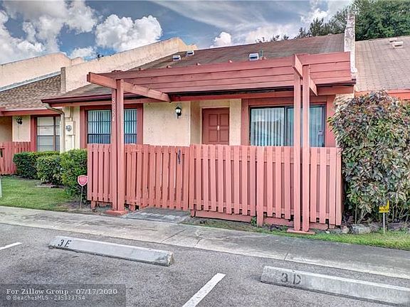 5th image of 8354 NW 37th St #8354