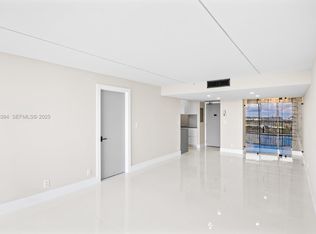 20379 W Country Club Dr APT 2632, Aventura, FL