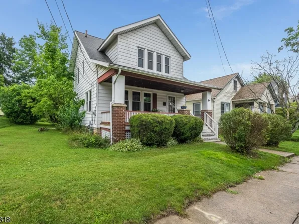 84 W Warren St, Washington Boro, NJ 07882