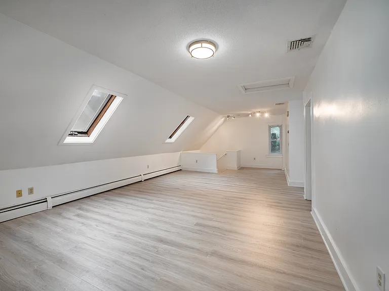 115 Foster St #2A — Photo 7