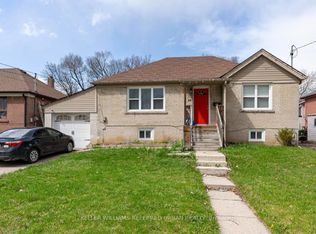 94 Fairholme Ave, Toronto, ON M6B 2W6