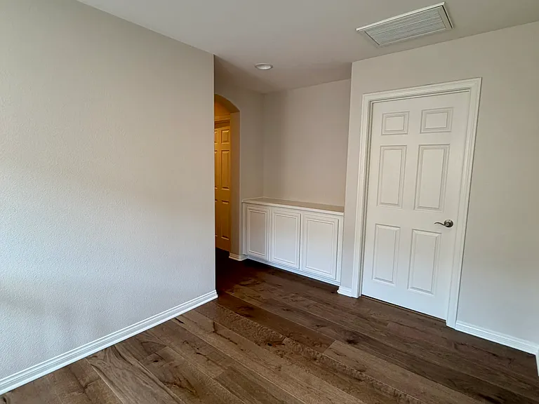 2370 Arbor View St — Photo 17