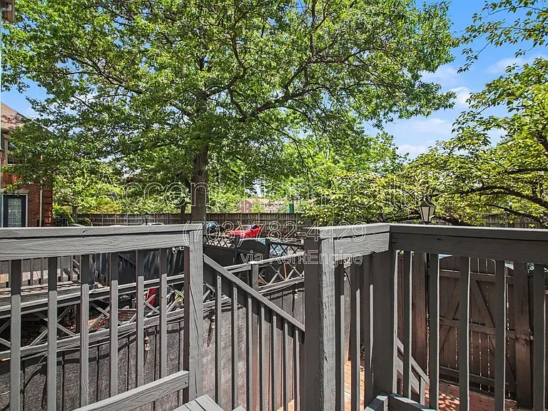 449 Old Town Ct — Photo 23