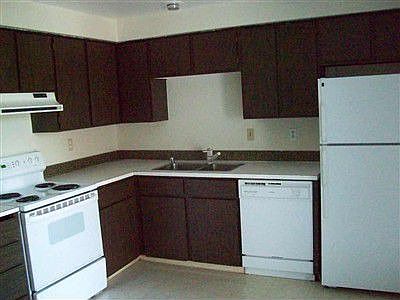 3rd image of 3420 NE 147th St APT 3