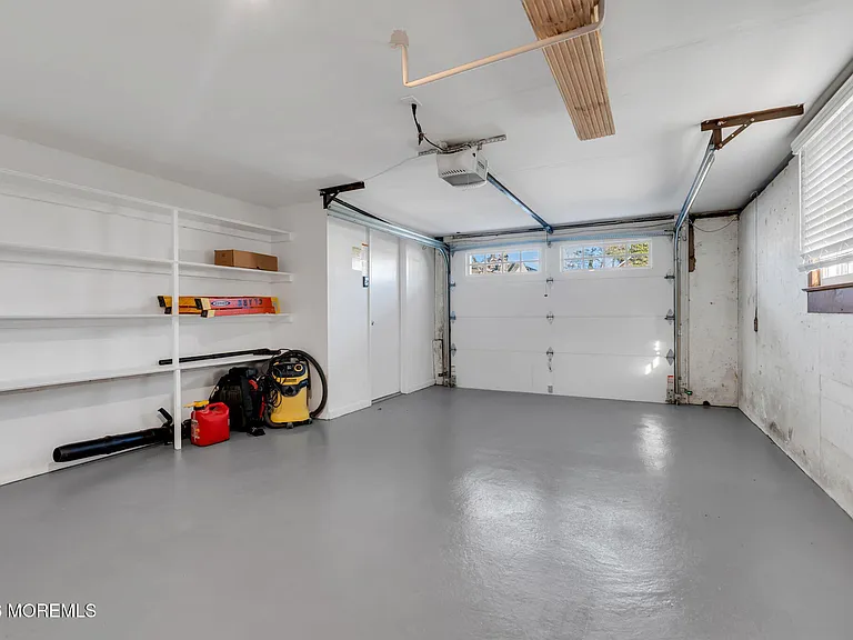 723 Pitney Dr — Photo 27
