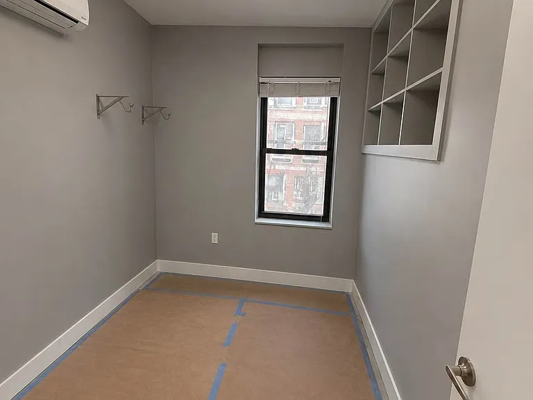 91 Allen St #2 — Photo 6