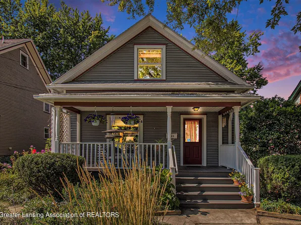 223 W Lincoln St, Grand Ledge, MI 48837