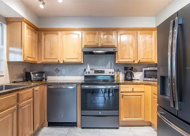 6100 Gulfport Blvd S #317 — Photo 10