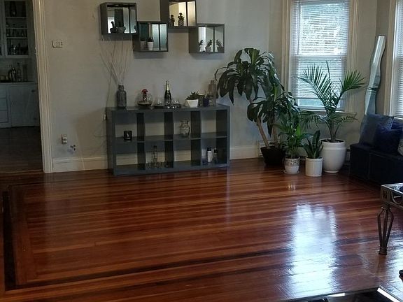 5th image of 114 Wentworth Ave Floor 2