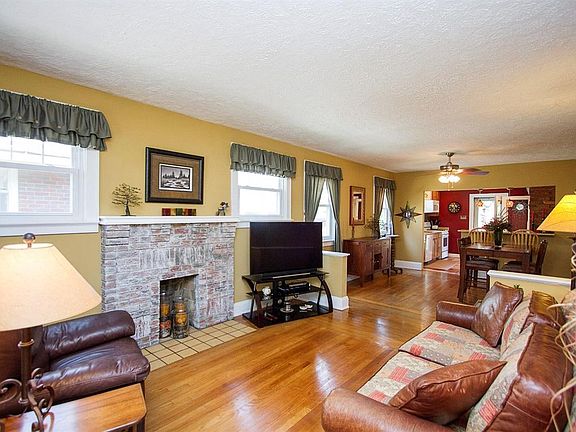 5th image of 6836 Buckingham Pl