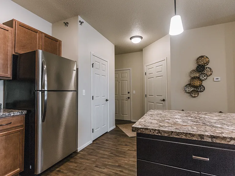 Lakewood Crossing Apartments — Photo 60