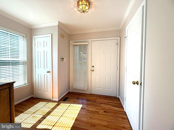 3rd image of 5 Johnsborough Ct