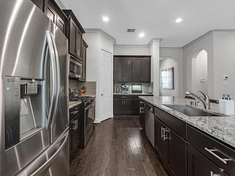 1512 Dyer Lake Ln — Photo 5