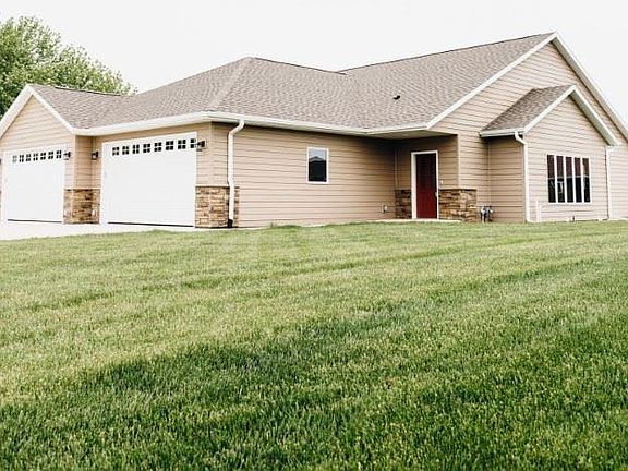 3rd image of 803 Glen Dr