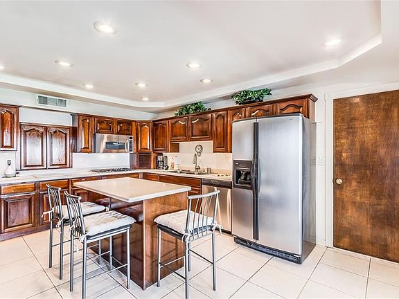 4th image of 1804 Andalucia Dr