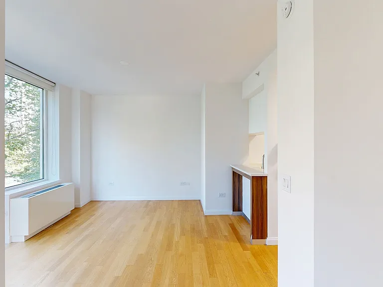 775 Columbus Ave #5E — Photo 3