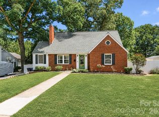 820 Woodland Rd, Statesville, NC 28677