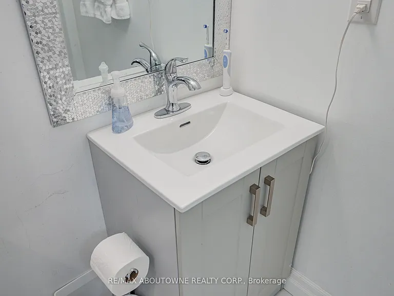 1450 Glen Abbey Gate #214 — Photo 25