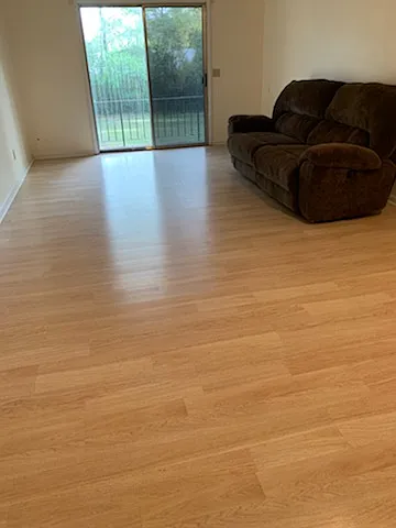 2 bed, 770 sqft, $1,160 — Photo 2
