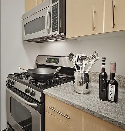 5th image of 90 Washington St APT 24B
