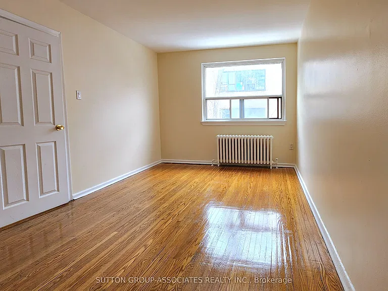 1 Greenbrook Dr #304 — Photo 14