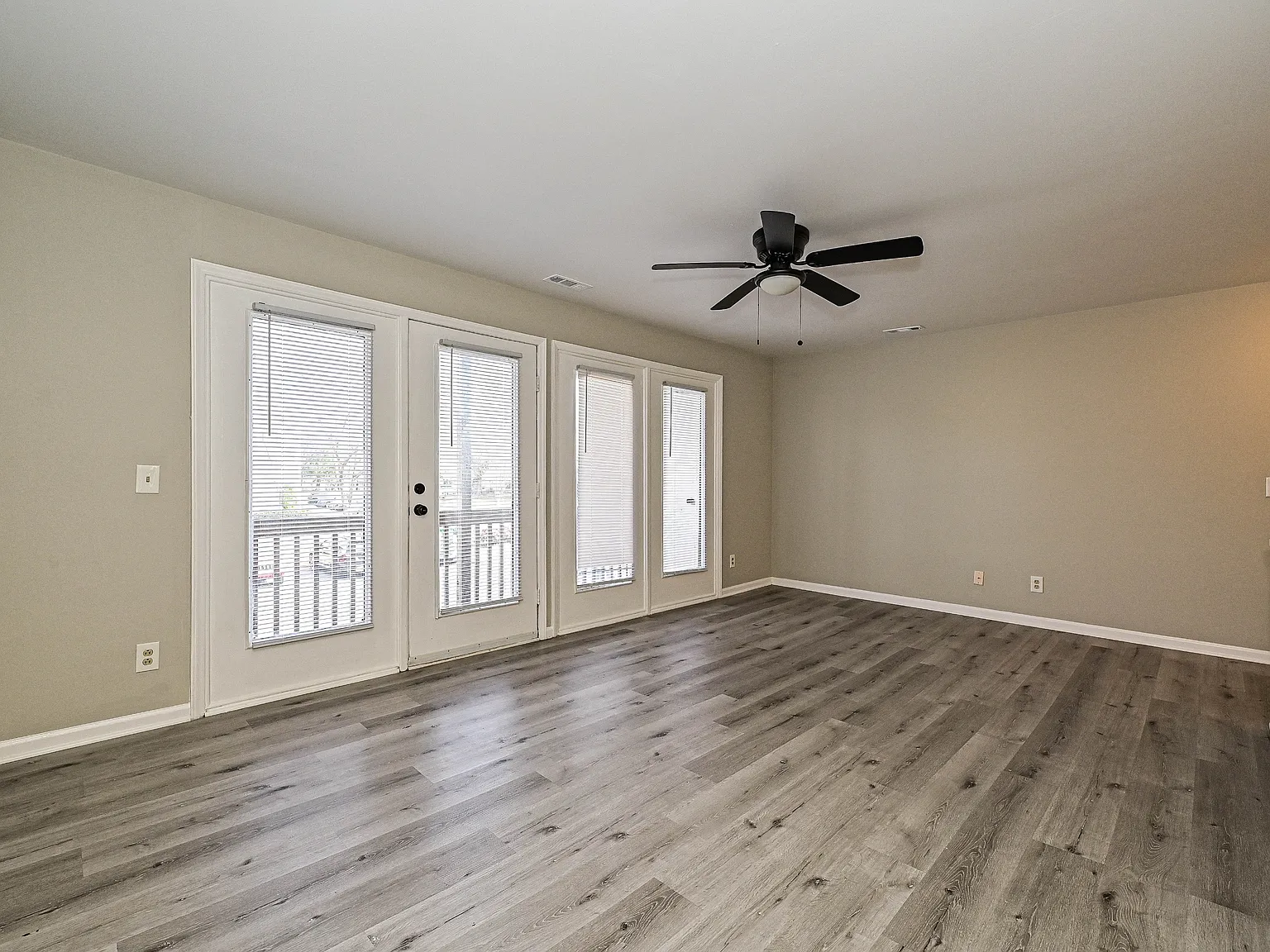 MeadowRose6156 - 1 — Photo 3