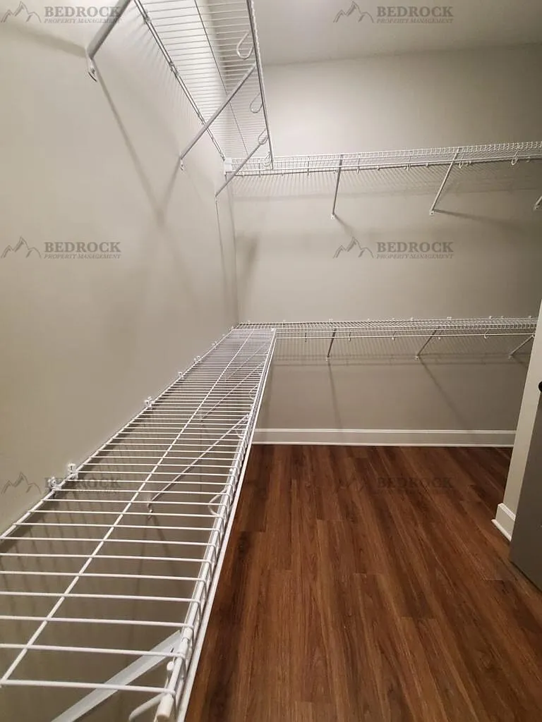 617 Wellingburg Road Southeast - 1 — Photo 2