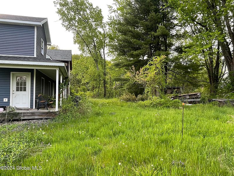5th image of 35 McGinty Drive