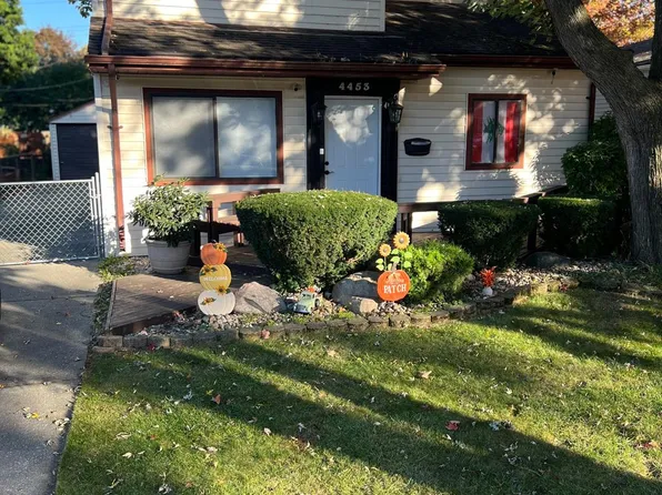 4453 Croissant St, Dearborn Heights, MI 48125