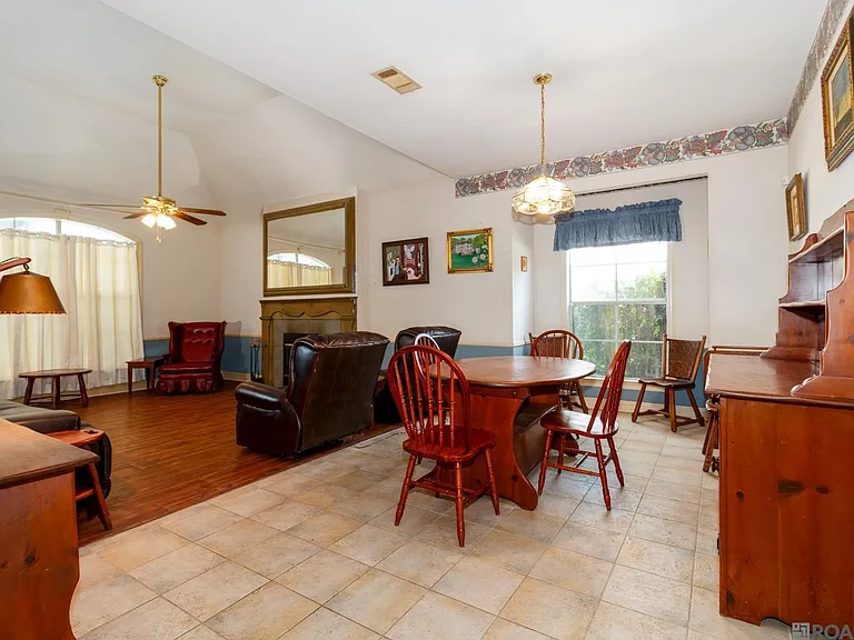 11918 Spring Meadow Dr — Photo 11