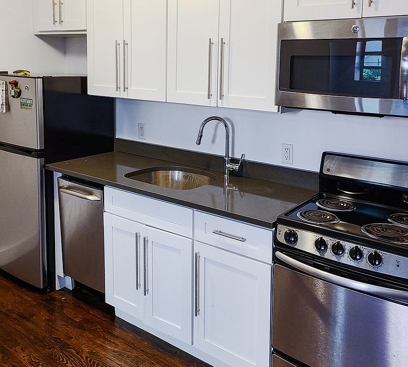 1st image of 300 Manhattan Ave APT 1F