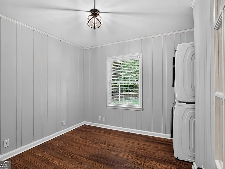 807 Cardova Dr NE — Photo 16