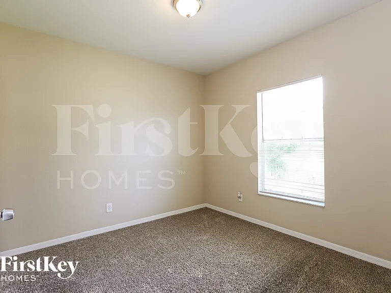 4220 S Cranberry Blvd — Photo 10