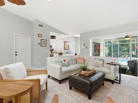 2548 River Reach Dr, Naples, FL