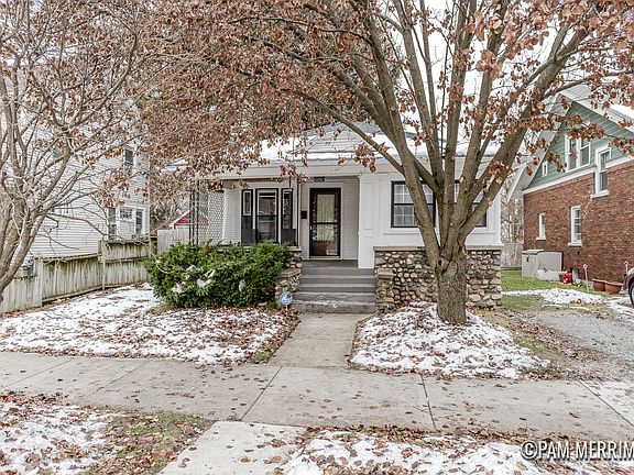 2nd image of 306 Valley Ave NW