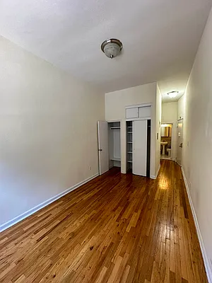 Rented by Bond New York | media 5