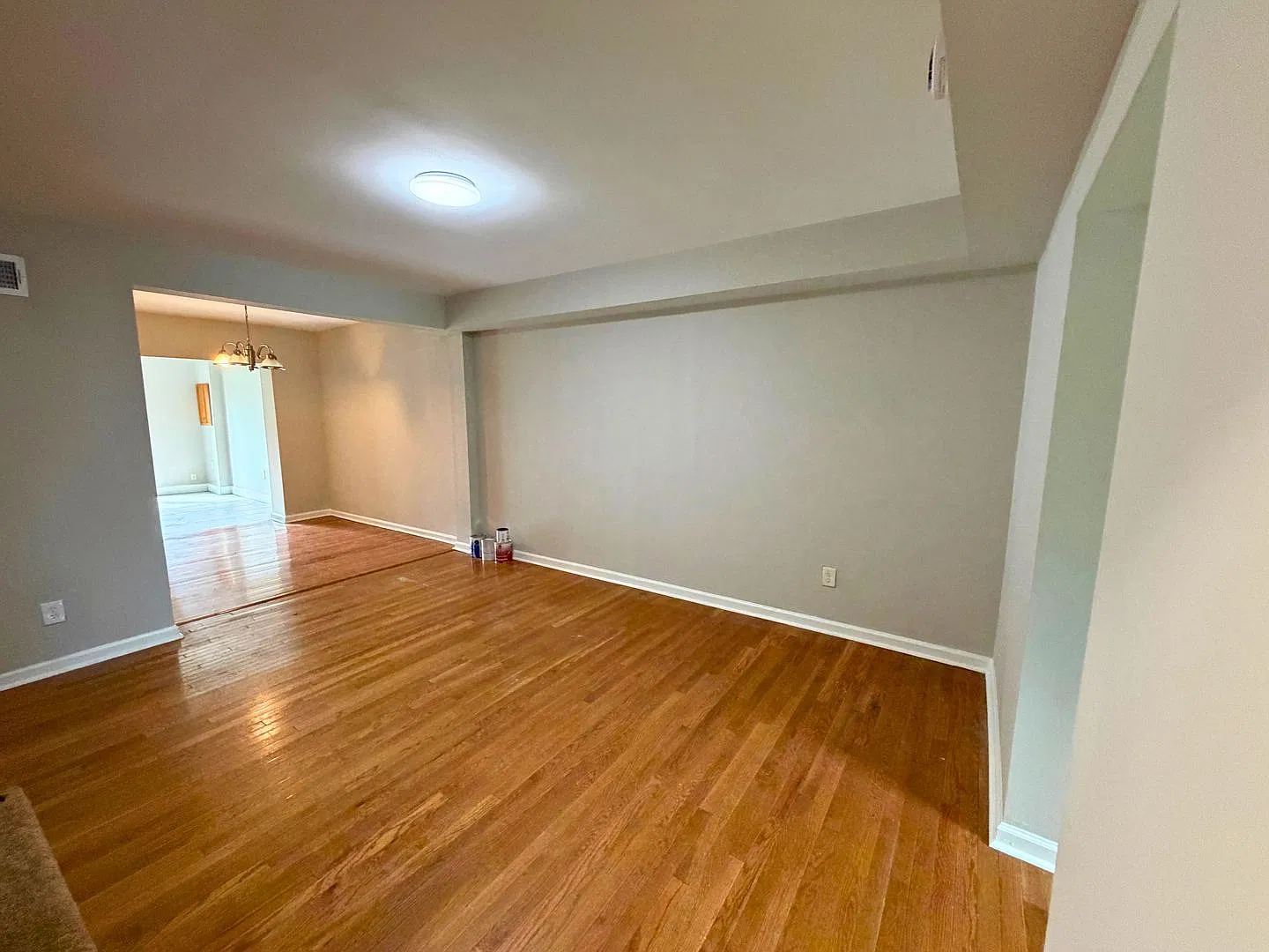 Beautiful renovated 3-bedroom, 1.5-bath Townhome — Photo 2