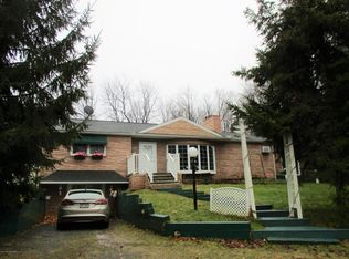 64 Westwood Blvd, Gouldsboro, PA 18424