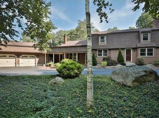 64 Pine Ridge Dr, Candia, NH 03034