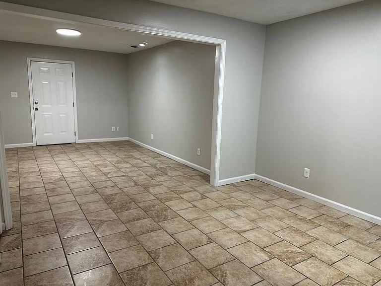 32 Markwest Cv #L — Photo 4