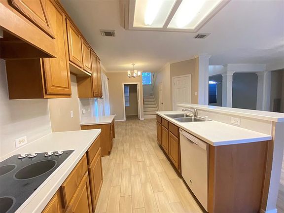 5th image of 13203 Scenic Glade Dr