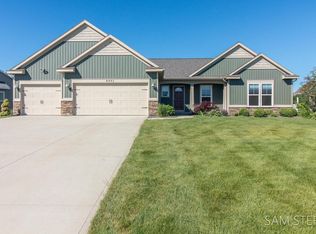 6001 22nd Ave, Hudsonville, MI 49426
