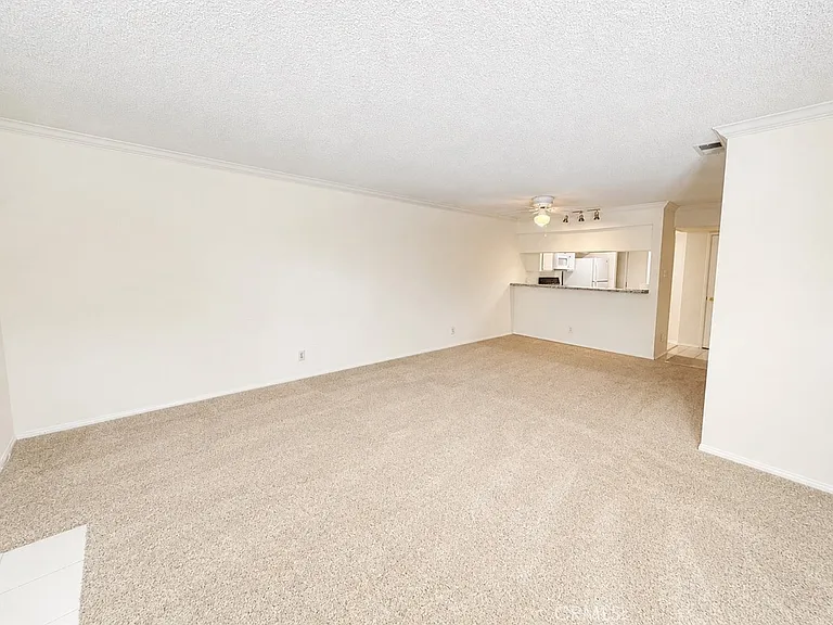 10655 Lemon Ave #202 — Photo 5